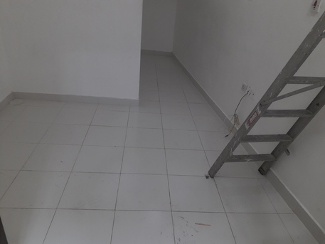 Salmaniya, Apartments, Flats, Houses & Villas, BHD 160/month,  1 BR,  90 Sq. Meter,  1 Bhk Unfurnished Flat Available In Salmaniya Call Aleena