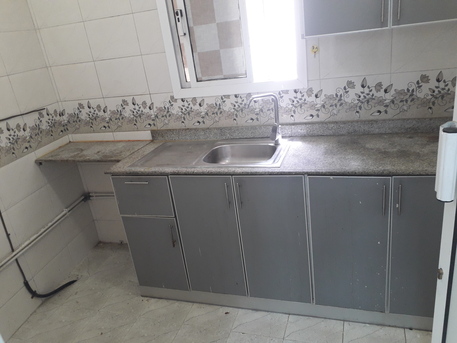 Salmaniya, Apartments, Flats, Houses & Villas, BHD 160/month,  1 BR,  90 Sq. Meter,  1 Bhk Unfurnished Flat Available In Salmaniya Call Aleena