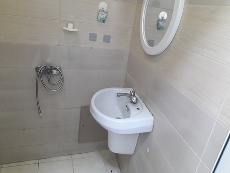 Salmaniya, Apartments, Flats, Houses & Villas, BHD 160/month,  1 BR,  90 Sq. Meter,  1 Bhk Unfurnished Flat Available In Salmaniya Call Aleena