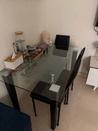 Jeddah, Furniture, SAR 550,  Glass Dining Table Good Condition