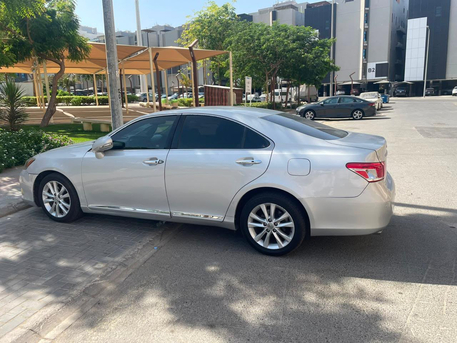 Jeddah, Vehicles, Cars & Trucks , SAR 29500,  Lexus ES 350,  2011,  Automatic,  415000 KM,    Model For Lexsus Lovers