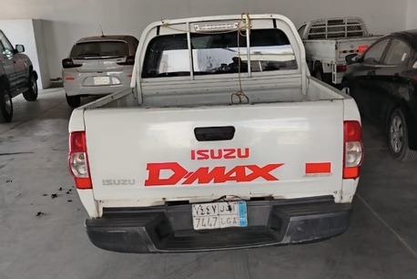 Jeddah, Vehicles, Cars & Trucks , SAR 25000,  Isuzu D-MAX,  2010,  Manual,  444000 KM,   Double Cab Diesel Very Clean