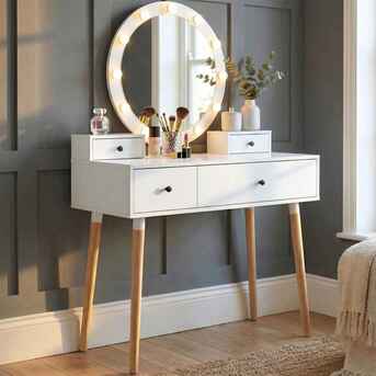 London, Furniture, GBP 74,  Hollywood Bulb Dressing Table With 4 Drawers