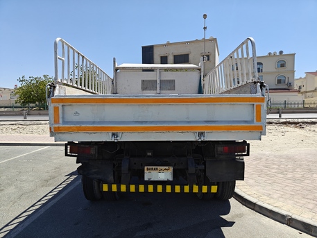 Riffa, Vehicles, Cars & Trucks , BHD 3700,  Mitsubishi Canter Sixwheel,  2013,  Manual,  1 KM,  Mitsubishi Canter  For Sale