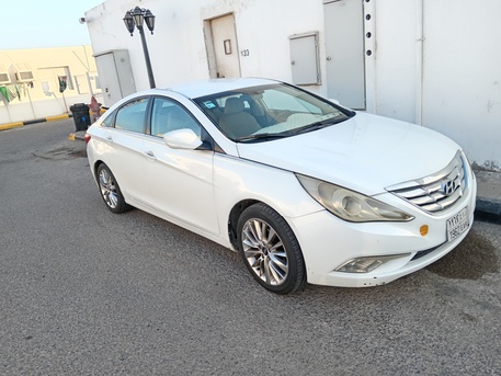 Rabigh, Vehicles, Cars & Trucks , SAR 24000,  Hyundai Sonata,  2015,  Automatic,  390000 KM,  For Sale