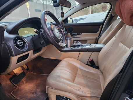 Riyadh, Vehicles, Cars & Trucks , SAR 42000,  Jaguar XJ,  2014,  Automatic,  172000 KM,  L