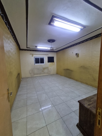 Al Iskan, Bedspace For Rent, SAR 800/month,  800 SAR Single Big Size Room For Executive Bachelor