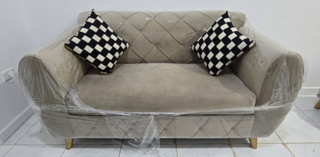 Jeddah, Household Items, SAR 1200,  Elegant 9 Seater Sofa Set (3+2+2+1+1).