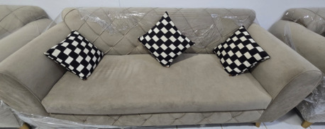 Jeddah, Household Items, SAR 1200,  Elegant 9 Seater Sofa Set (3+2+2+1+1).