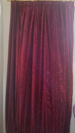 Jeddah, Household Items, SAR 80,  Red Curtains Avaliable For Sale