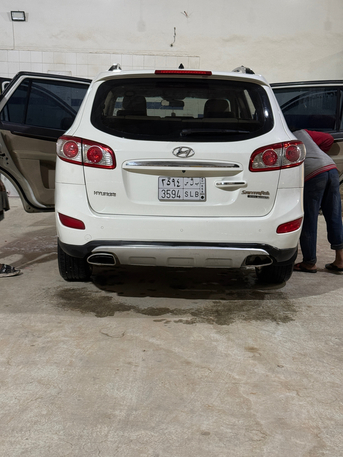 Al Suwaidi, Vehicles, Cars & Trucks , SAR 23500,  Hyundai Santa Fe,  2012,  Automatic,  251458 KM,