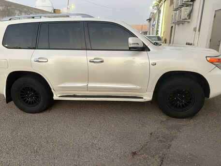 Dammam, Vehicles, Cars & Trucks , SAR 2900,  Toyota Land Cruiser,  2000,  Automatic,  1 KM,  RIM / 17 IN FOR LAND CRSUISER Method MR701 17x7.5 +50mm Matte Black Wheel