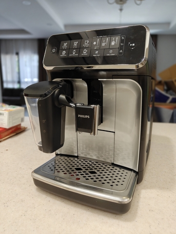 Khobar, Appliances, SAR 1000,  Philips 3200 LatteGo Coffee Machine