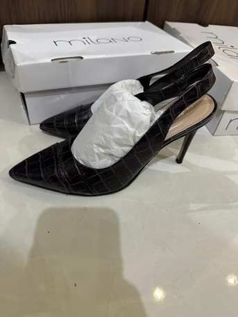 Yanbu, Clothing & Accessories, SAR 30,  Branded Shoes For Sale