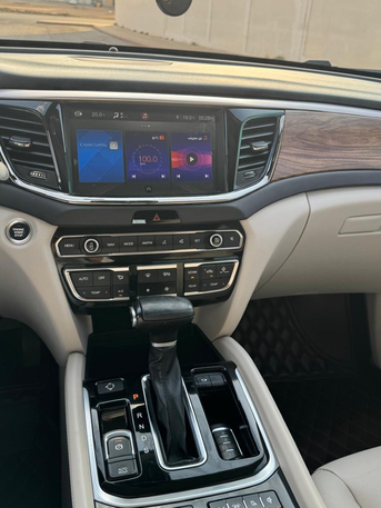 Riyadh, Vehicles, Cars & Trucks , SAR 44000,  Gaz 24,  2020,  Automatic,  144000 KM,  GAC GS8  Model For Sale In Excellent Condition