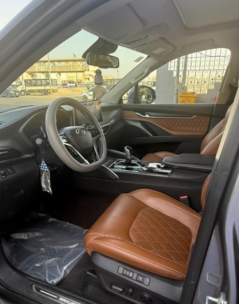 Dammam, Vehicles, Cars & Trucks , SAR 65000,  Maxus D90,  2022,  Automatic,  51000 KM,    For Sell Dammam