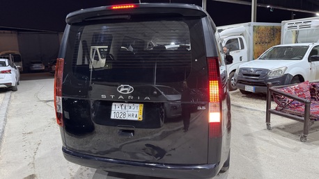 Riyadh, Vehicles, Cars & Trucks , SAR 55000,  HYUNDAI STARIA,  2022,  Automatic,  200 KM,  7 Seater Van Excellent Condition
