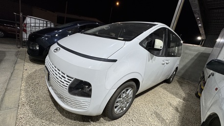 Riyadh, Vehicles, Cars & Trucks , SAR 55000,  Hyundai Staria,  2022,  Automatic,  200 KM,  7 Seater Van Excellent Condition1