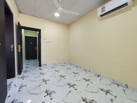 Manama, Apartments, Flats, Houses & Villas, BHD 130/year,  1 BR,  Ras Ruman:- Studio Flat On Rent With Unlimited Ewa..