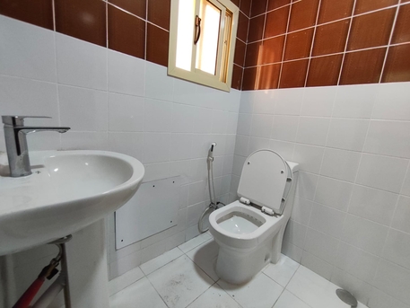 Manama, Apartments, Flats, Houses & Villas, BHD 130/year,  1 BR,  Ras Ruman:- Studio Flat On Rent With Unlimited Ewa..