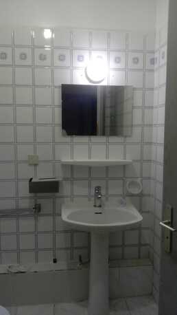 Al Sharafeyah, Apartments, Flats, Houses & Villas, SAR 1500/month,  2 BR,  Two Family Rooms Available For Rent