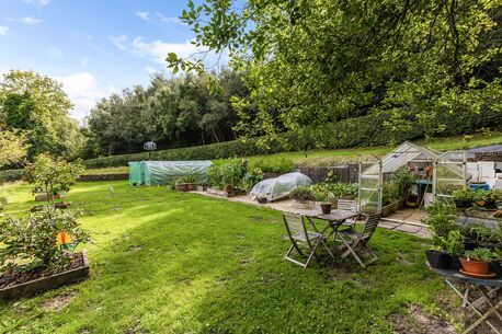 London, Real Estate For Sale, GBP 1,  4 BR,  292 Sq. Meter,  Charles Century Estate Agents &mdash; Trusted Property Sales And Lettings In Crowborough