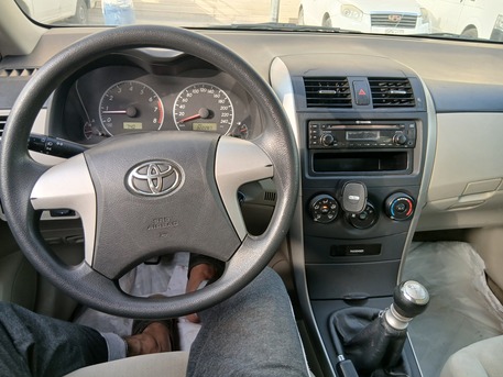 Riyadh, Vehicles, Cars & Trucks , SAR 23000,  Toyota Corolla,  2013,  Manual,  322000 KM,    1.6  | Original Engine & Gear | Excellent White Body