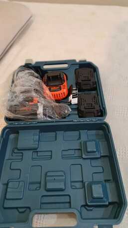 Dammam, Electrical & Plumbing, SAR 150,  De Wesser Cordless Drill 18 V With Accessories ( New)