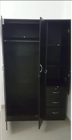 Hidd, Furniture, BHD 25,  King Size Bed, Matress And Wardrobe