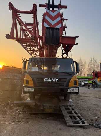 Dammam, Heavy Equipment, SAR 300,  Mobile Crane