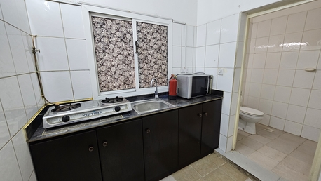 Juffair, Apartments, Flats, Houses & Villas, BHD 180/month,  Furnished Studio, Closed Kitchen, Gascooking, Family Building, Juffair 39128508 Benny.