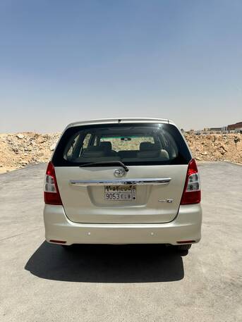 Riyadh, Vehicles, Cars & Trucks , SAR 30,  Toyota Inova,  2012,  Automatic,  590 KM,  Innova Sale