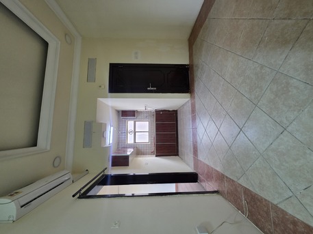 Hoora, Apartments, Flats, Houses & Villas, BHD 160/month,  1 BR,  - Bright & Neet Semi Furnished 1 BHK Flat With Ewa @160/ BD In Hoora