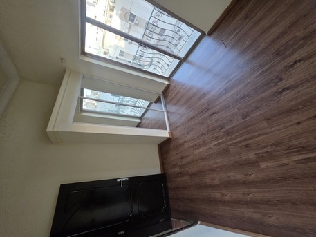 Hoora, Apartments, Flats, Houses & Villas, BHD 160/month,  1 BR,  - Bright & Neet Semi Furnished 1 BHK Flat With Ewa @160/ BD In Hoora