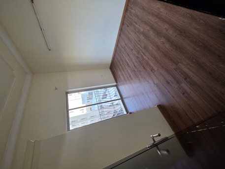 Hoora, Apartments, Flats, Houses & Villas, BHD 160/month,  1 BR,  - Bright & Neet Semi Furnished 1 BHK Flat With Ewa @160/ BD In Hoora