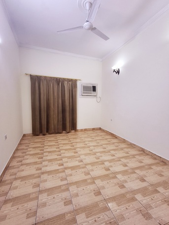 Gudaibiya, Apartments, Flats, Houses & Villas, BHD 200/month,  2 BR,  Semi Furnished 2 BHK Flat With Ewa 200/BD In Gudaibiya