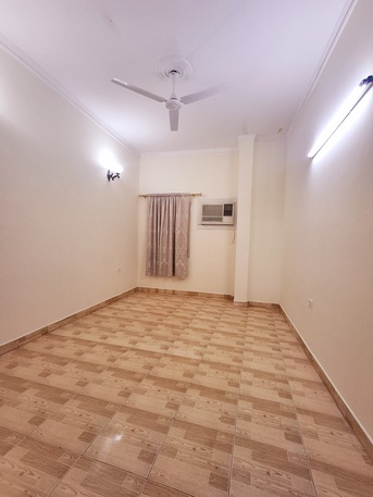 Gudaibiya, Apartments, Flats, Houses & Villas, BHD 200/month,  2 BR,  Semi Furnished 2 BHK Flat With Ewa 200/BD In Gudaibiya