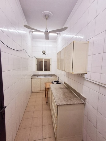 Gudaibiya, Apartments, Flats, Houses & Villas, BHD 200/month,  2 BR,  Semi Furnished 2 BHK Flat With Ewa 200/BD In Gudaibiya