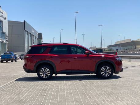 Manama, Vehicles, Cars & Trucks , BHD 10500,  Nissan Pathfinder,  2023,  Automatic,  15100 KM,    (Red)
