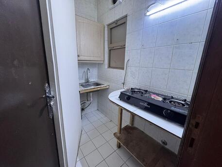 Adliya, Appliances, BHD 160,  Studio/fully Furnished/unlimited Ewa/heart Of Adliya