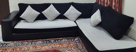 Makkah, Furniture, SAR 125,  4- 5 Seater Sofa- أريكة تتسع لـ 4-5 أشخاص