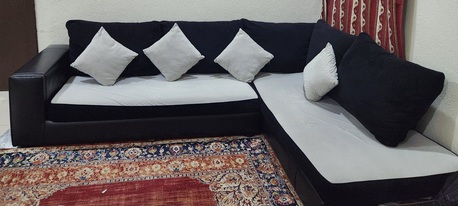 Makkah, Furniture, SAR 125,  4- 5 Seater Sofa- أريكة تتسع لـ 4-5 أشخاص