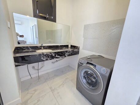 Juffair, Apartments, Flats, Houses & Villas, BHD 200/month,  Furnished,  Stunning Studio | Ultra-Modern | Free Wifi | Near Food Street Juffair