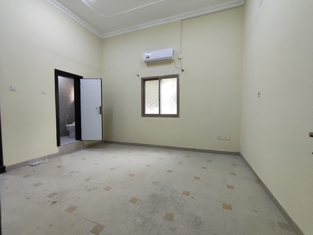 Juffair, Apartments, Flats, Houses & Villas, BHD 150/year,  1 BR,  Juffair:- Studio Flat On Rent With Unlimited Ewa..