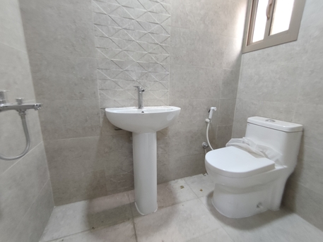 Juffair, Apartments, Flats, Houses & Villas, BHD 150/year,  1 BR,  Juffair:- Studio Flat On Rent With Unlimited Ewa..