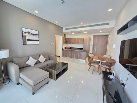 Juffair, Apartments, Flats, Houses & Villas, BHD 300/month,  Furnished,  1 BR,  85 Sq. Meter,  Luxury 1 Bhk Flat | Family Building | Balcony | Free Wifi & Hk Service | With CPR Address