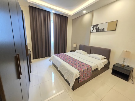 Juffair, Apartments, Flats, Houses & Villas, BHD 300/month,  Furnished,  1 BR,  85 Sq. Meter,  Luxury 1 Bhk Flat | Family Building | Balcony | Free Wifi & Hk Service | With CPR Address