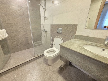 Juffair, Apartments, Flats, Houses & Villas, BHD 400/month,  Furnished,  2 BR,  140 Sq. Meter,  Luxury 2 Bhk Flat | Family Building | Balcony | Free Wifi & Hk Service | With CPR Address