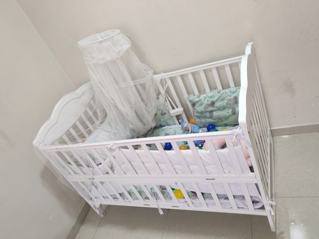 Dammam, Baby & Kid Stuff, SAR 350,  Baby Swinging Cot With Wheel