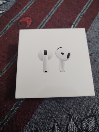 Hara, Mobile Phones, SAR 400,  Apple Airpods 4 (unsealed Box)